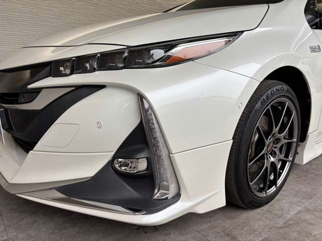 トヨタ プリウスＰＨＶ １．８ Ａ プレミアム R2年 (中国) 99