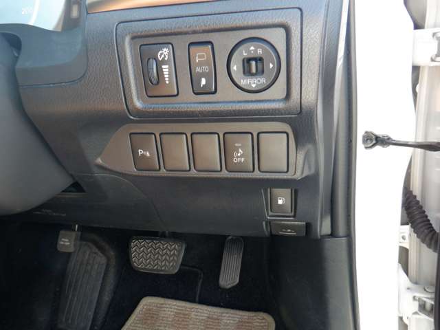 レクサス ＣＴ２００ｈ バージョンＬ H26年 () 99