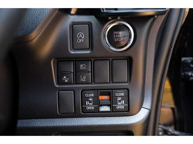 トヨタ ヴォクシー ２．０ ＺＳ 煌 H30年 (関東) 99
