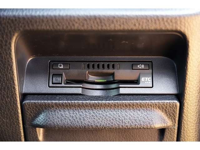 トヨタ ヴォクシー ２．０ ＺＳ 煌 H30年 (関東) 99
