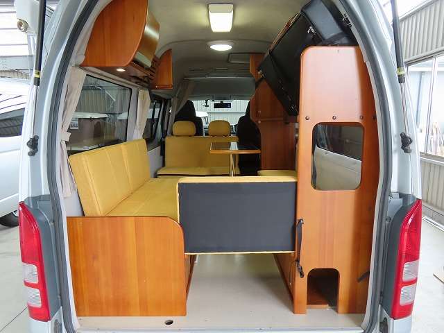 トヨタ ハイエースバン キャンピングカー H23年 (関東) 99