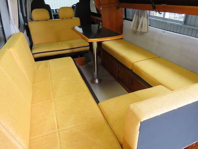 トヨタ ハイエースバン キャンピングカー H23年 (関東) 99