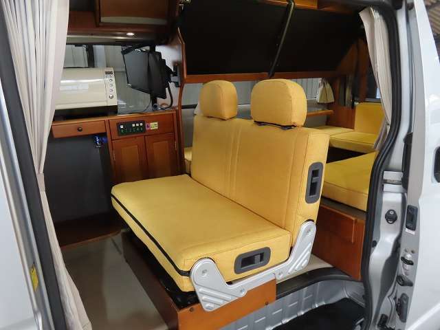 トヨタ ハイエースバン キャンピングカー H23年 (関東) 99