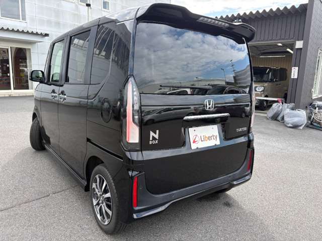 ホンダ Ｎ　ＢＯＸ カスタム ６６０ R6年 () 99