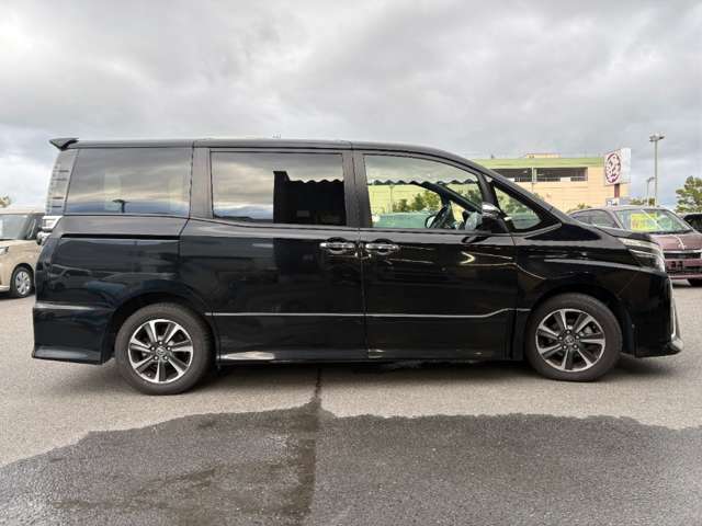 トヨタ ヴォクシー ２．０ ＺＳ 煌 H30年 (近畿) 99