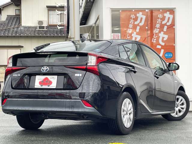 トヨタ プリウス １．８ Ｓ R1年 (東海) 99