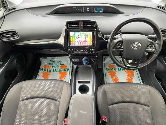 トヨタ プリウス １．８ Ｓ R1年 (東海) 99