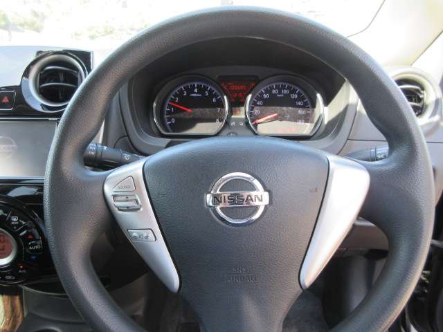 日産 ノート １．２ Ｘ H28年 (東海) 99
