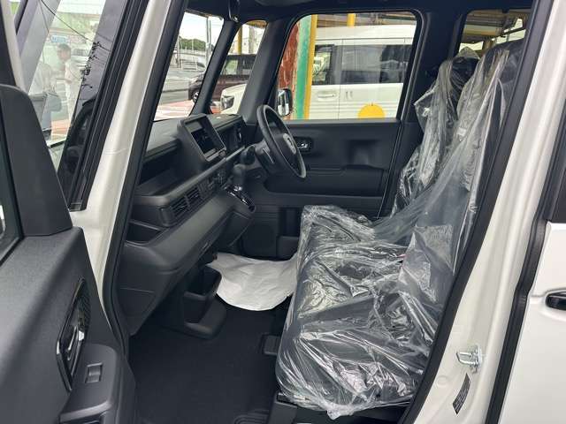 ホンダ Ｎ　ＢＯＸ カスタム ６６０ ターボ ブラック スタイル R8年 (東海) 99