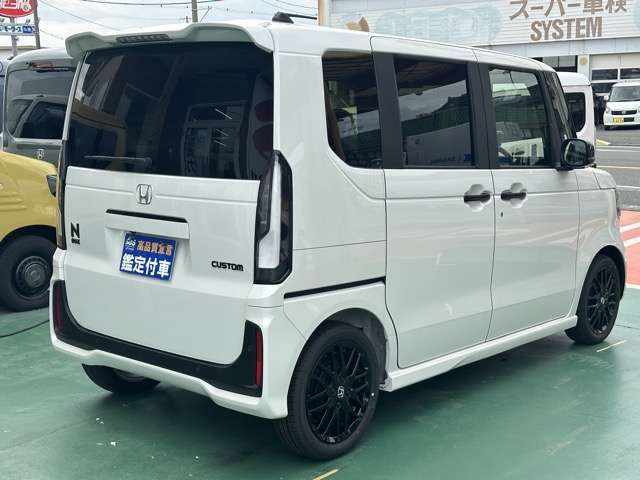 ホンダ Ｎ　ＢＯＸ カスタム ６６０ ターボ ブラック スタイル R8年 (東海) 99