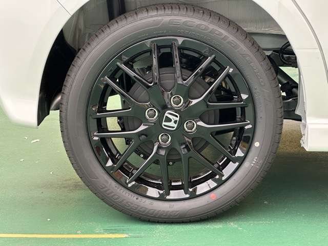 ホンダ Ｎ　ＢＯＸ カスタム ６６０ ターボ ブラック スタイル R8年 (東海) 99