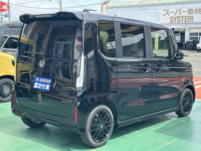 ホンダ Ｎ　ＢＯＸ カスタム ６６０ ターボ ブラック スタイル R8年 (東海) 99