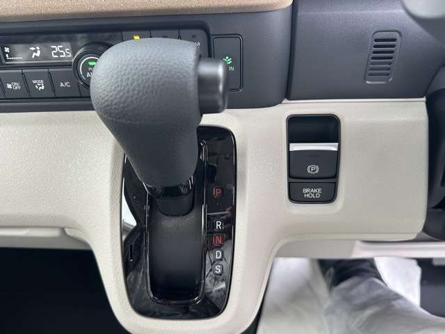 ホンダ Ｎ　ＢＯＸ ６６０ ファッションスタイル ２トーン R8年 (東海) 99