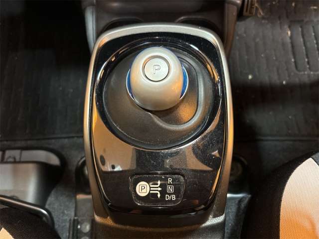 日産 ノート １．２ Ｅ－ＰＯＷＥＲ Ｘ H30年 () 99
