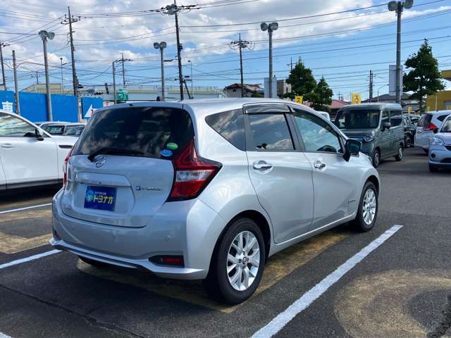 日産 ノート １．２ Ｅ－ＰＯＷＥＲ メダリスト R3年 () 99