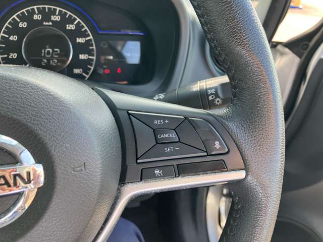 日産 ノート １．２ Ｅ－ＰＯＷＥＲ メダリスト R3年 () 99