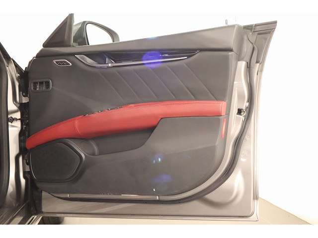マセラティ ギブリ グランスポーツ R2年 (近畿) 99
