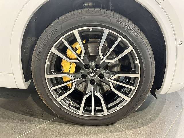 マセラティ グレカーレ ＧＴ ４ＷＤ R5年 (近畿) 99