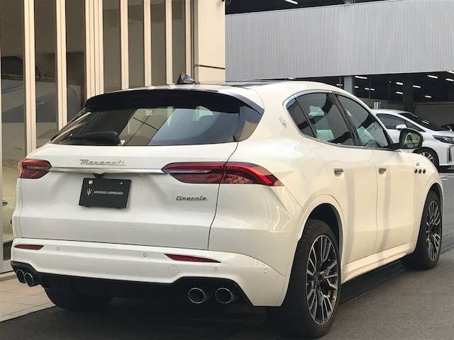 マセラティ グレカーレ ＧＴ ４ＷＤ R7年 (近畿) 99
