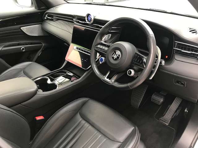 マセラティ グレカーレ ＧＴ ４ＷＤ R7年 (近畿) 99