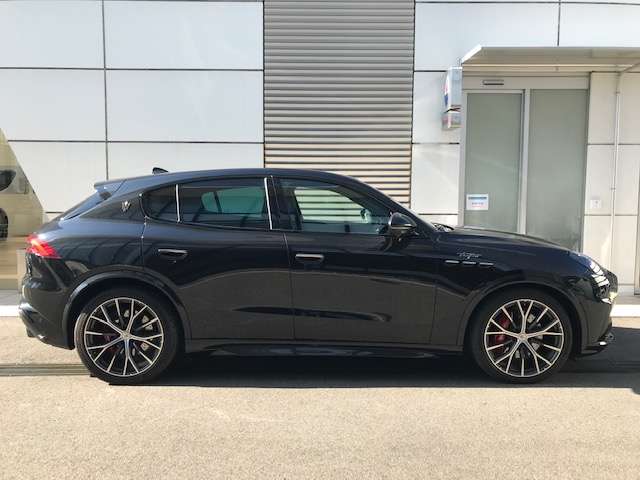 マセラティ グレカーレ トロフェオ ４ＷＤ R5年 (近畿) 99