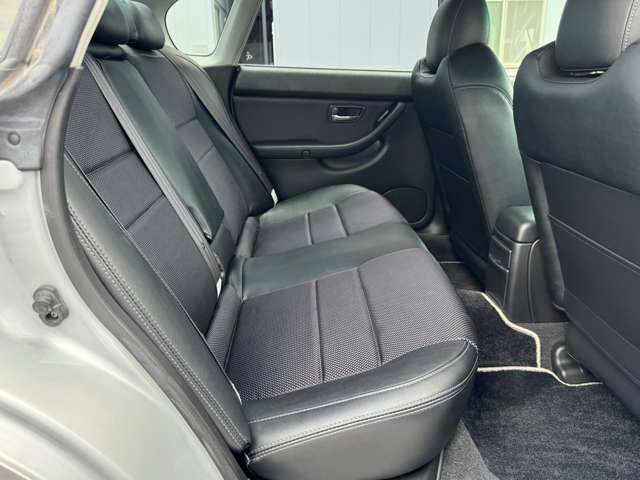 スバル レガシィＢ４ ２．０ ＲＳＫ リミテッドＩＩ ４ＷＤ H15年 (近畿) 99