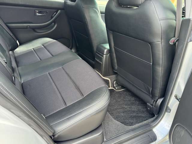 スバル レガシィＢ４ ２．０ ＲＳＫ リミテッドＩＩ ４ＷＤ H15年 (近畿) 99