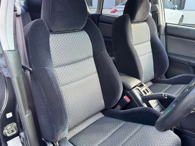 スバル レガシィＢ４ ２．０ ＲＳＫ リミテッド ４ＷＤ H15年 (近畿) 99