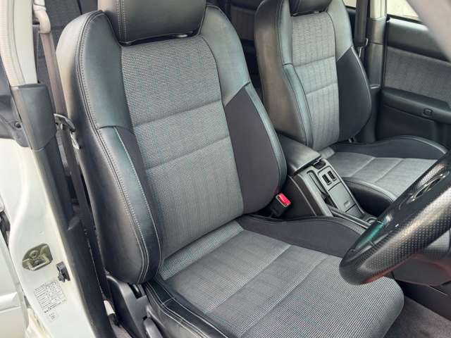 スバル レガシィツーリングワゴン ２．０ ＧＴ－Ｂ Ｅ－ＴＵＮＥ ４ＷＤ H12年 (近畿) 99