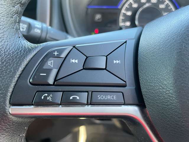 日産 ノート １．２ Ｅ－ＰＯＷＥＲ メダリスト R3年 () 99