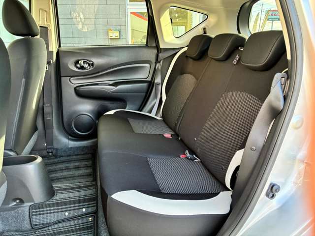 日産 ノート １．２ Ｘ ＤＩＧ－Ｓ H29年 (東北) 99