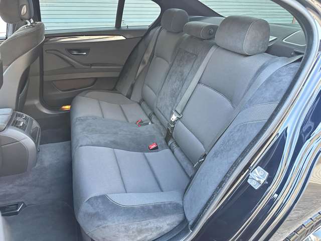 ＢＭＷ ５シリーズ ５２３Ｉ Ｍスポーツパッケージ H24年 (近畿) 99