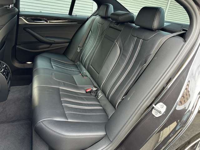 ＢＭＷ ５シリーズ ５３０ｉ　Ｍスポーツ H29年 (近畿) 99