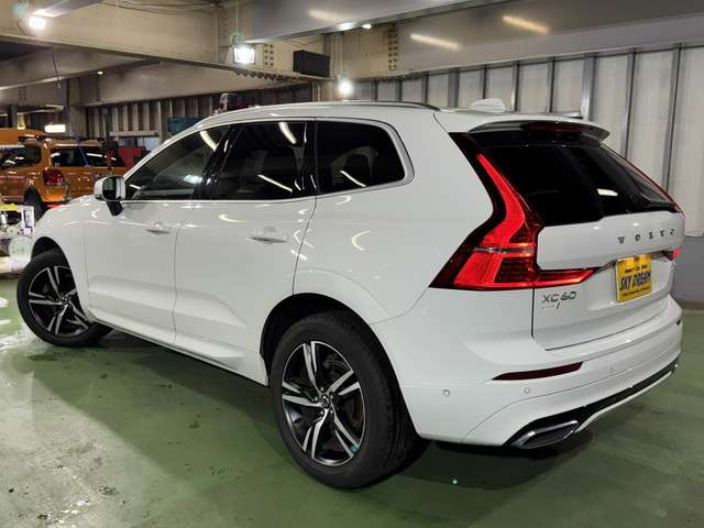 ボルボ ＸＣ６０ Ｄ４ ＡＷＤ Ｒデザイン ディーゼルターボ ４ＷＤ H30年 () 99