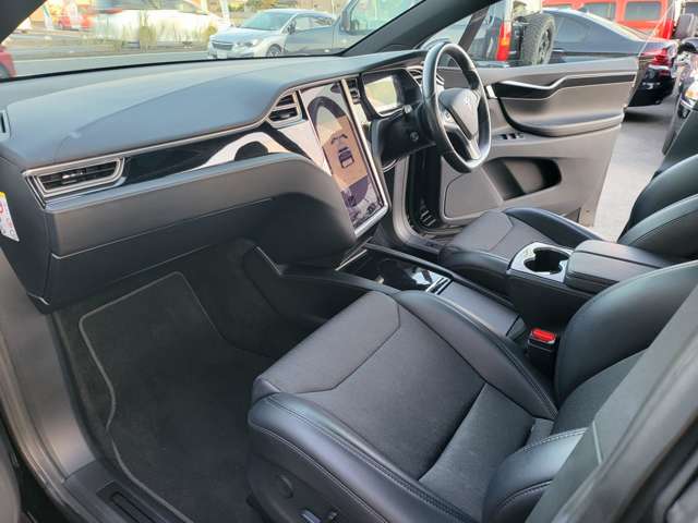 テスラ モデルＸ １００Ｄ H29年 (関東) 99