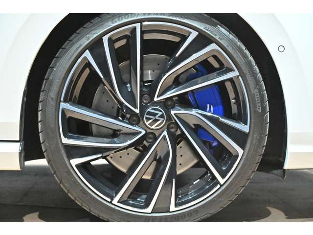 フォルクスワーゲン ゴルフＲ　ヴァリアント Ｒ ４ＷＤ R4年 (関東) 99