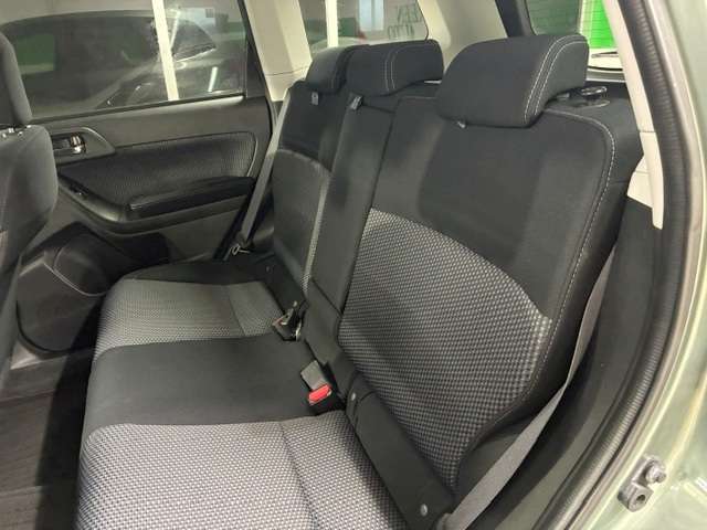 スバル フォレスター ２．０Ｉ－Ｌ アイサイト ４ＷＤ H27年 (関東) 99