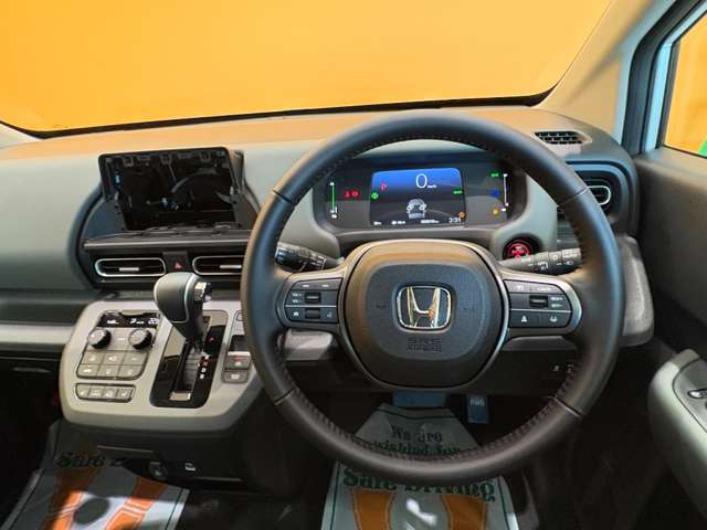 ホンダ フリード　ハイブリッド １．５ Ｅ：ＨＥＶ クロスター R8年 () 99