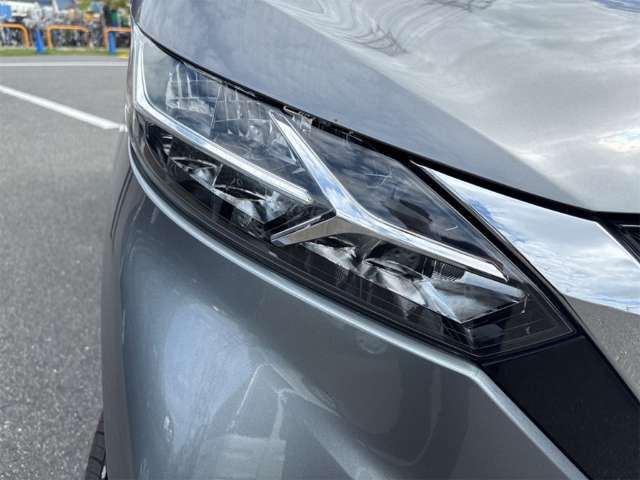 日産 デイズ ６６０ ハイウェイスターＸ R4年 () 99