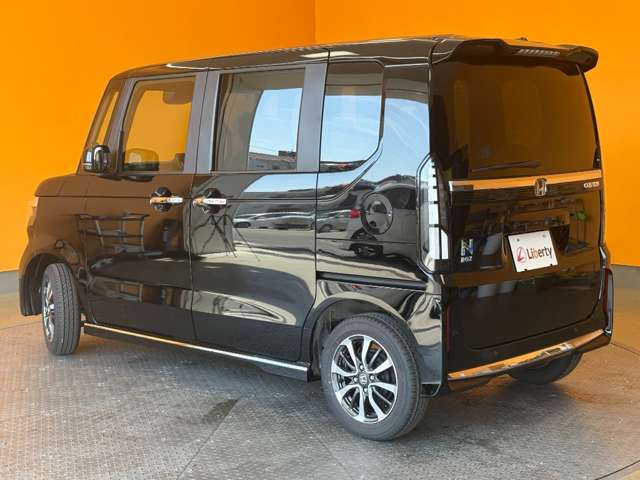 ホンダ Ｎ　ＢＯＸ カスタム ６６０ R8年 () 99