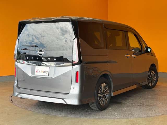 日産 セレナ ２．０ ハイウェイスターＶ R5年 () 99