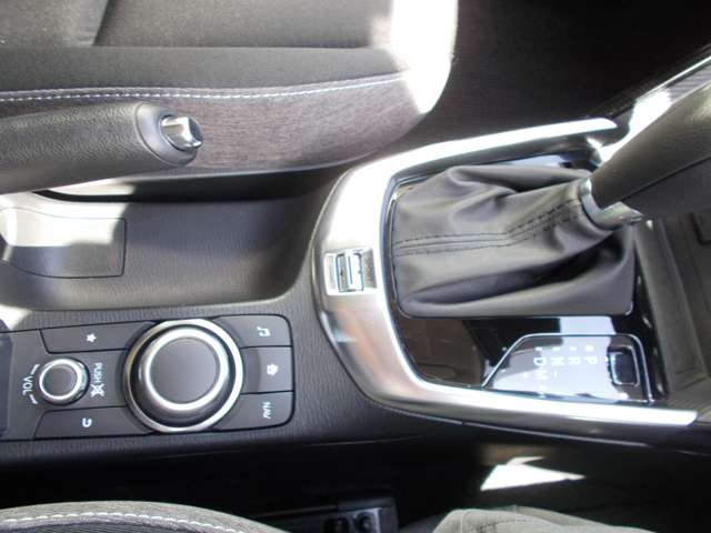 マツダ ＭＡＺＤＡ２ １．５ １５ＢＤ R5年 (中国) 99