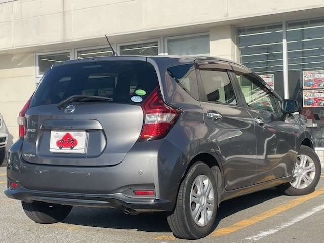 日産 ノート １．２ メダリスト H30年 (近畿) 99