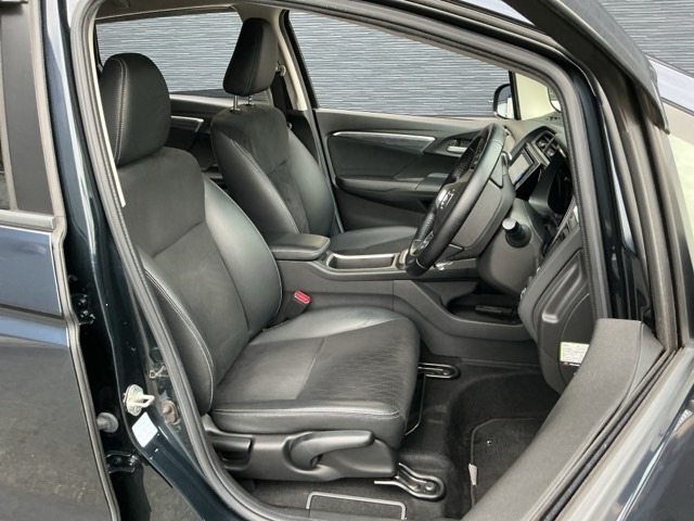 ホンダ シャトル １．５ ハイブリッド Ｚ H27年 () 99