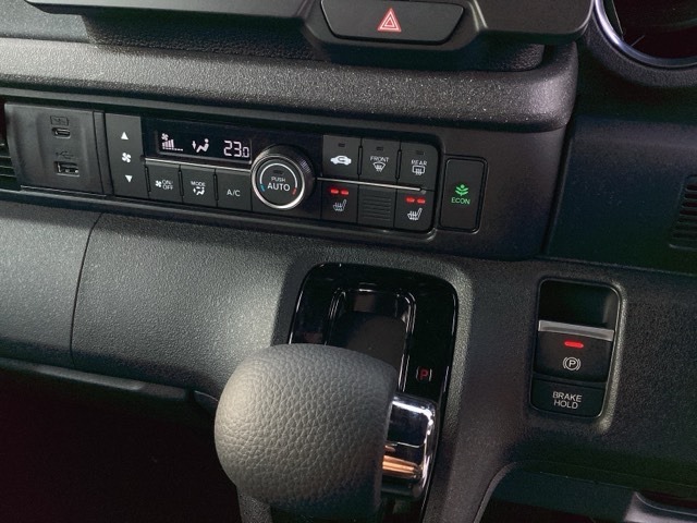 ホンダ Ｎ　ＢＯＸ カスタム ６６０ コーディネートスタイル モノトーン R8年 (近畿) 99