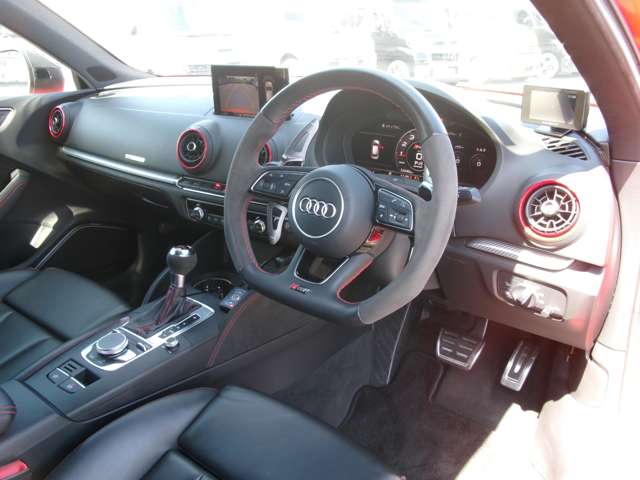アウディ ＲＳ３　スポーツバック ２．５ ４ＷＤ H30年 () 99