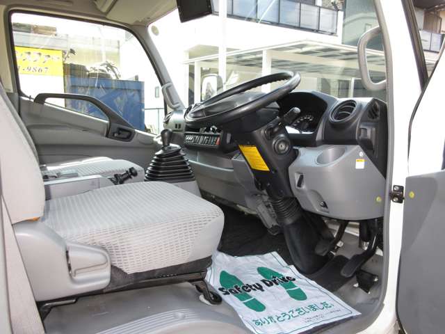 日野自動車 デュトロ アルミウイング ワイドロング ３．５Ｔ積載 ６速 H28年 () 99