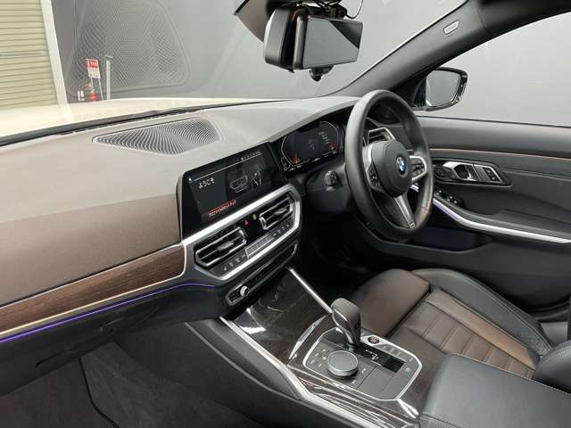 ＢＭＷ ３シリーズ ３２０Ｄ Ｘドライブ Ｍスポーツ ディーゼルターボ ４ＷＤ R2年 () 99