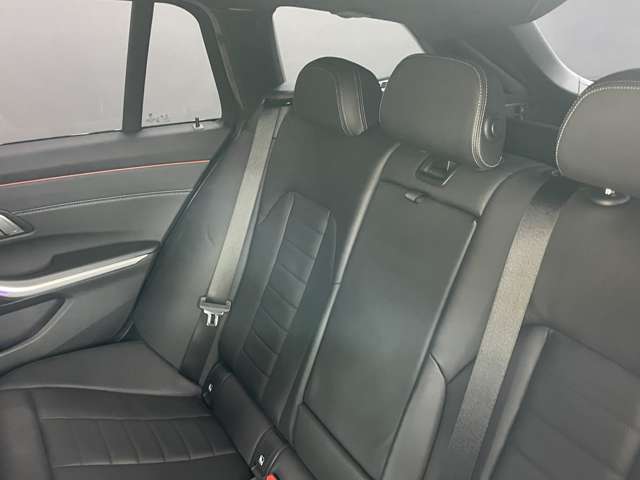 ＢＭＷ ３シリーズ ３２０Ｄ Ｘドライブ Ｍスポーツ ディーゼルターボ ４ＷＤ R2年 () 99