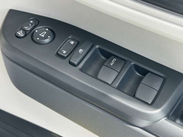 ホンダ Ｎ　ＢＯＸ ６６０ ファッションスタイル ２トーン R8年 (東海) 99